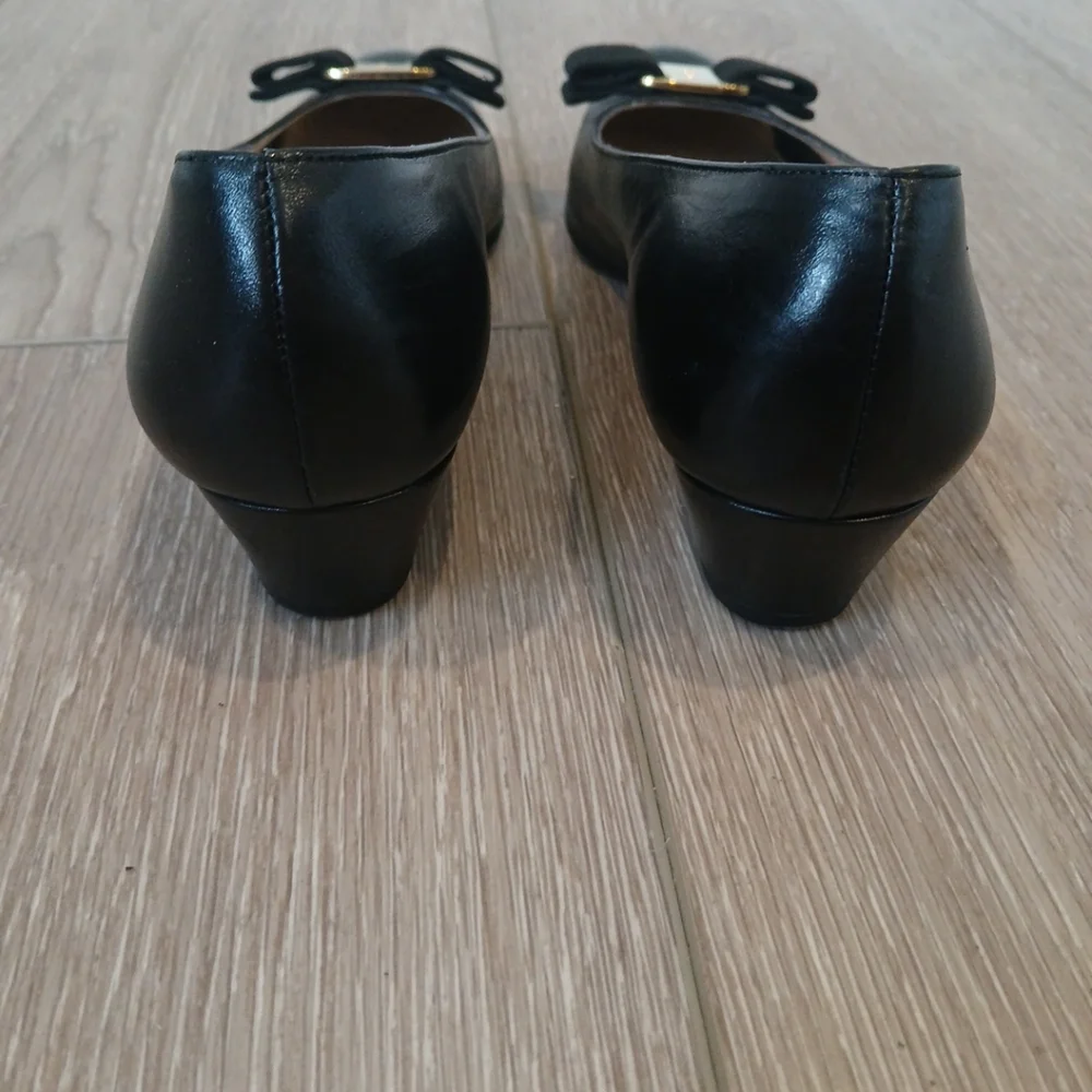 SALVATORE Ferragamo Flats Boutique Vera Pump Black Size 8 Narrow - Picture 10 of 14